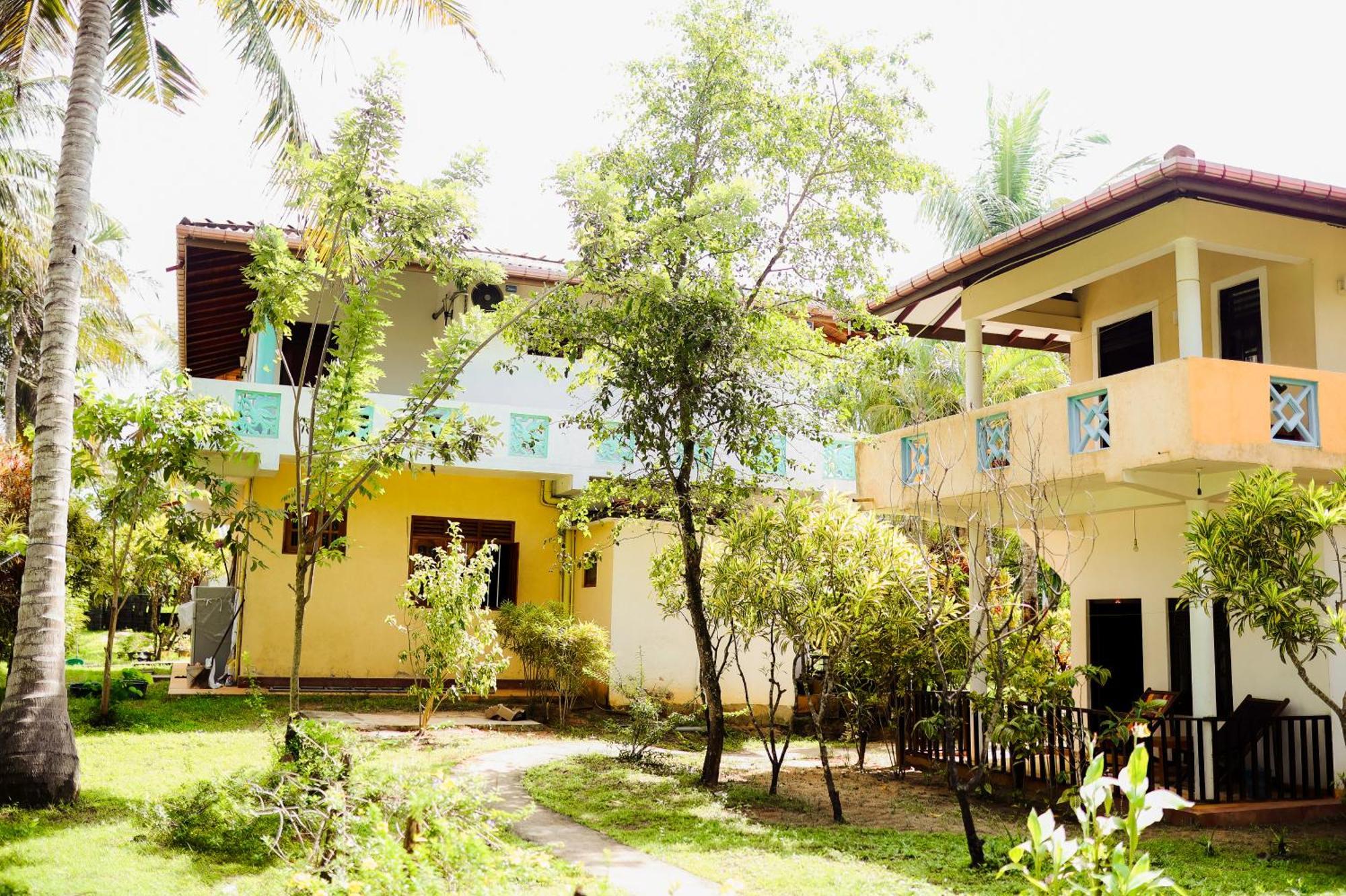 Beach Lagoon Guesthouse Tangalle Esterno foto