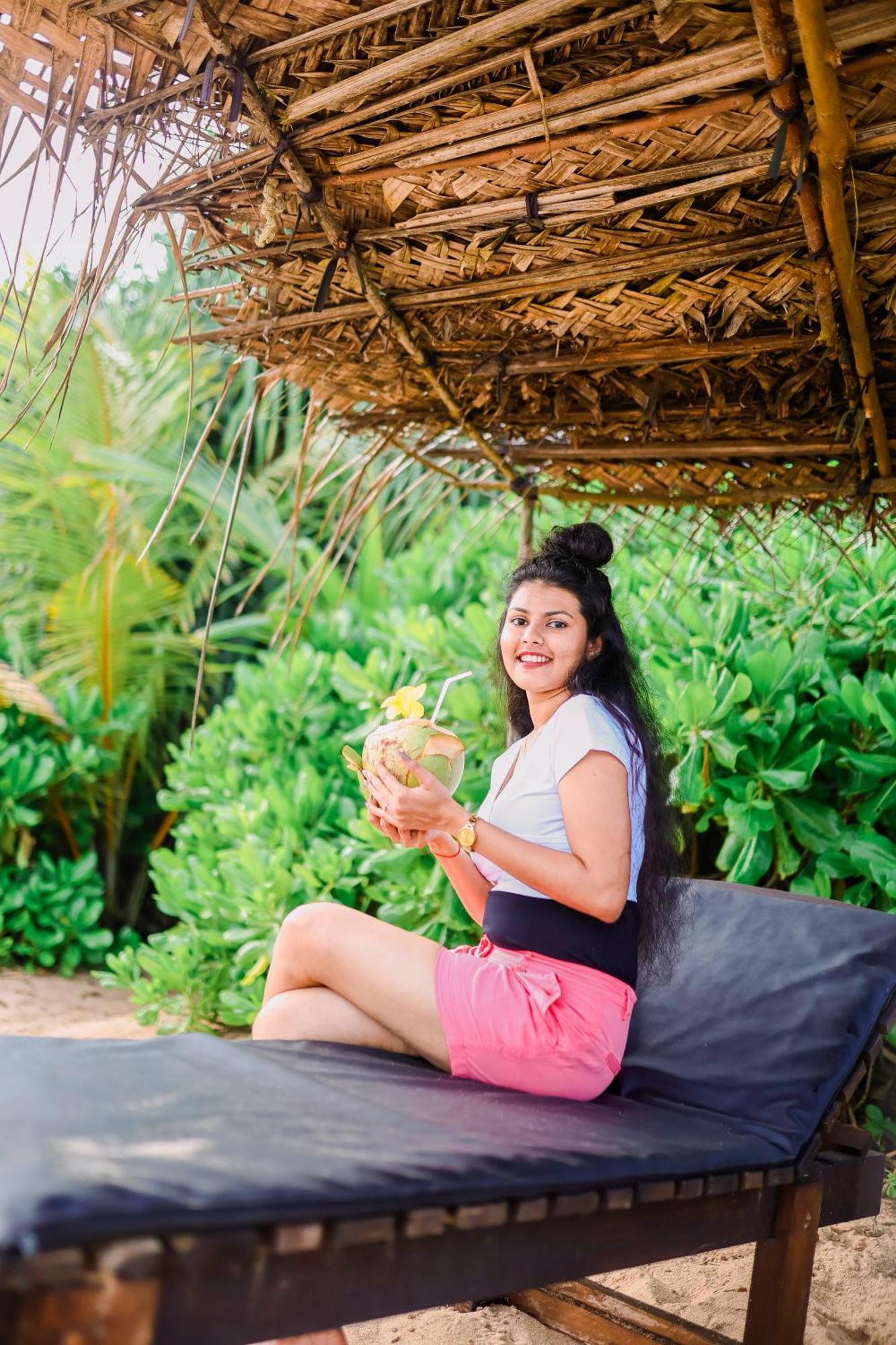 Beach Lagoon Guesthouse Tangalle Esterno foto