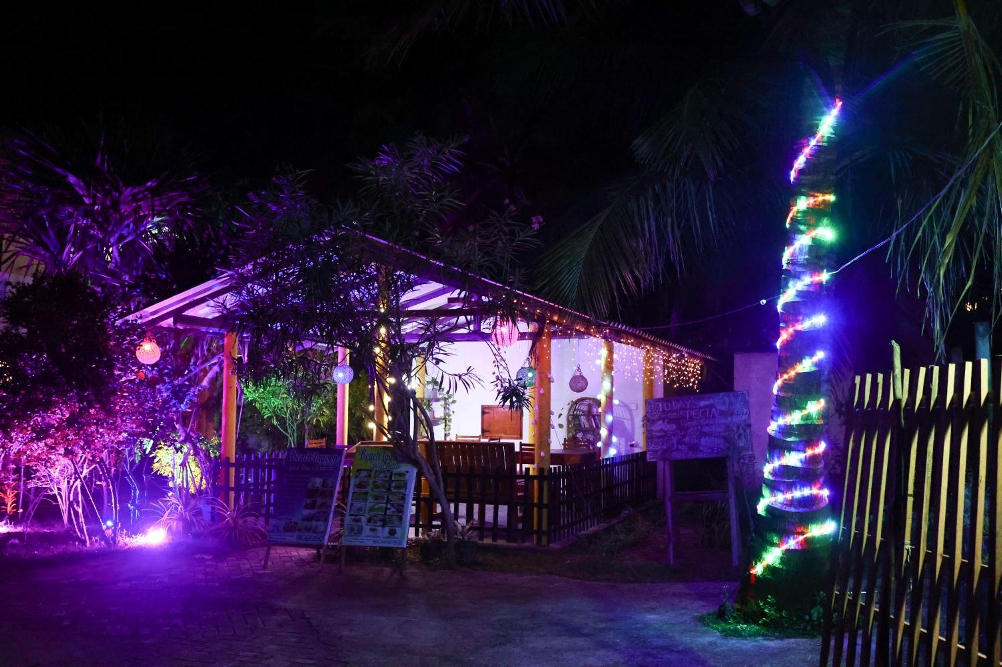 Beach Lagoon Guesthouse Tangalle Esterno foto