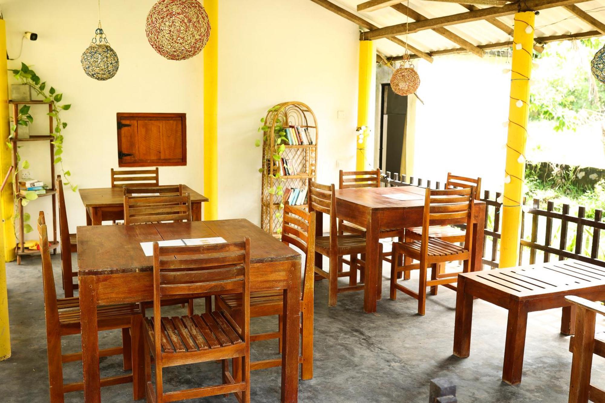 Beach Lagoon Guesthouse Tangalle Esterno foto
