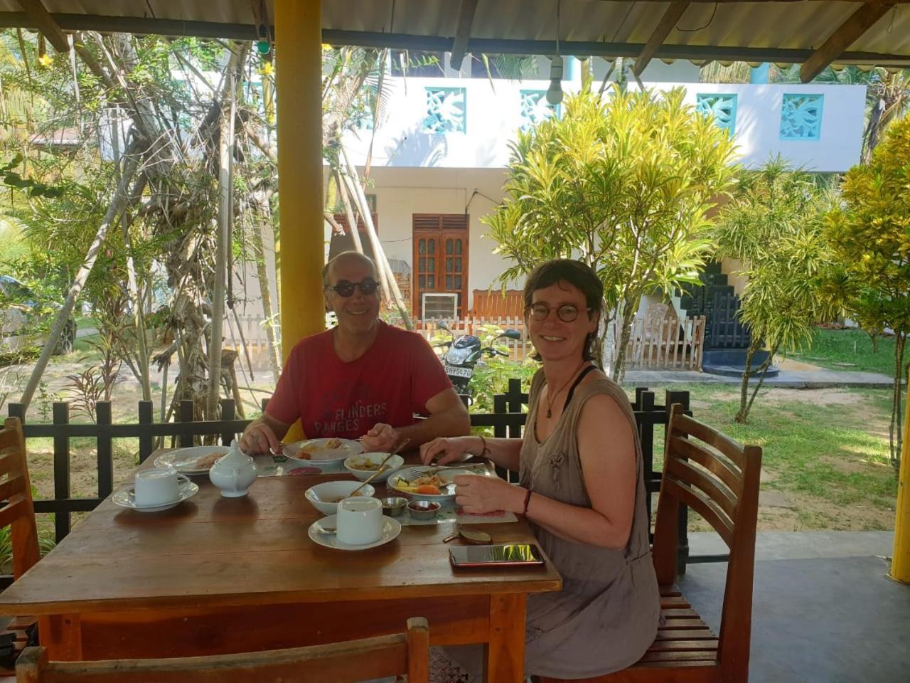 Beach Lagoon Guesthouse Tangalle Esterno foto