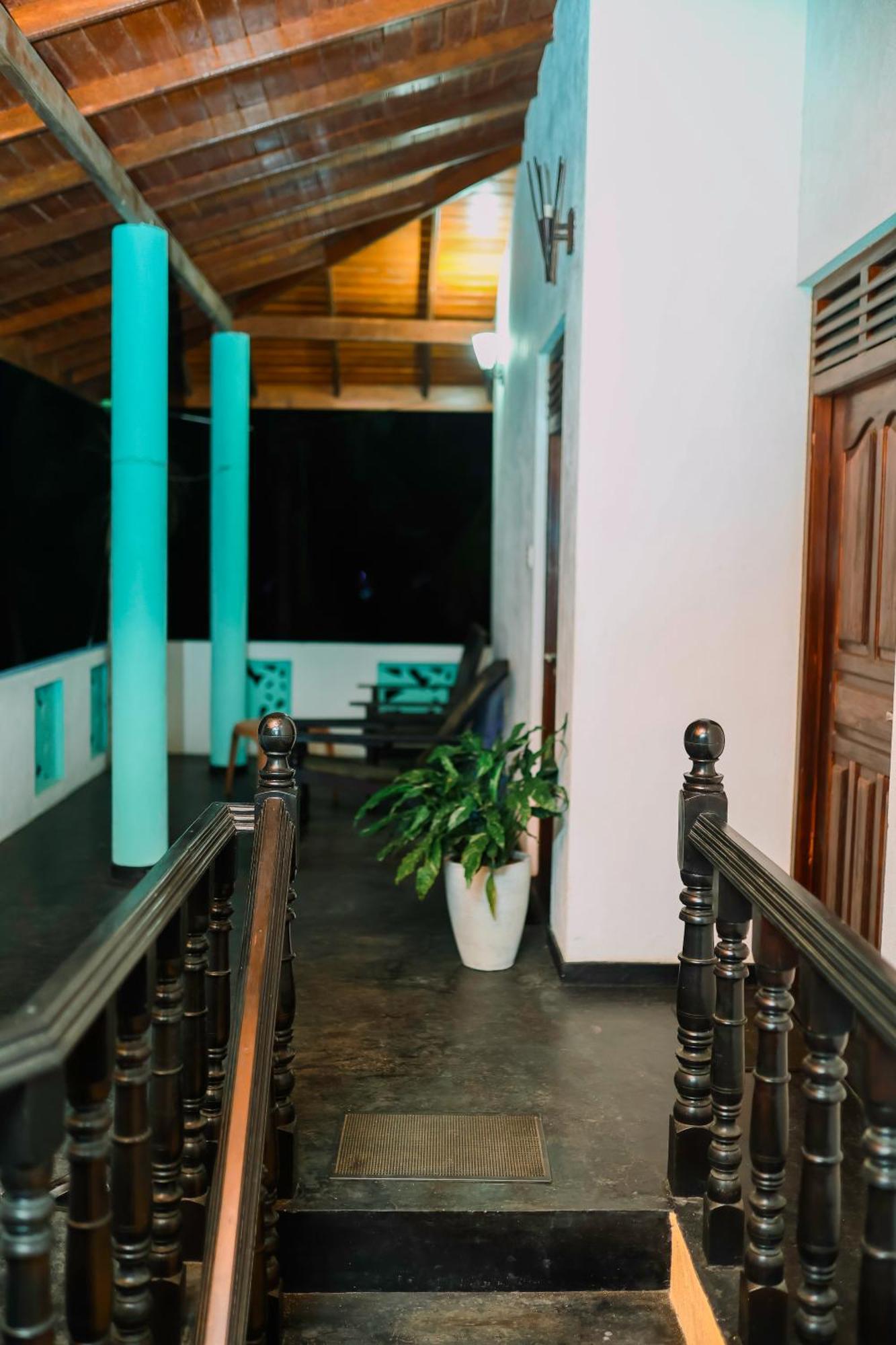Beach Lagoon Guesthouse Tangalle Esterno foto