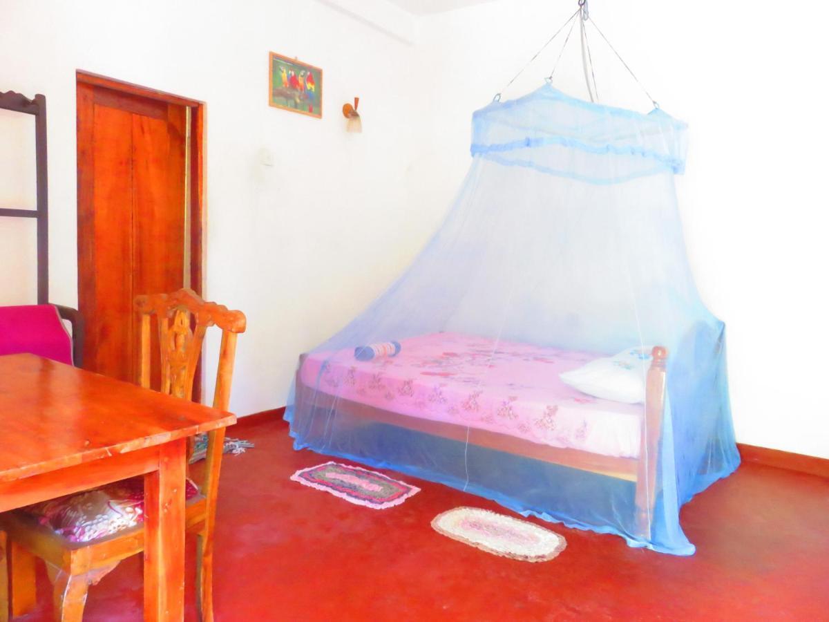 Beach Lagoon Guesthouse Tangalle Esterno foto